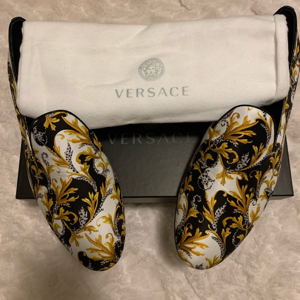 Versace baroque-print loafers